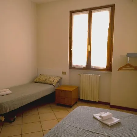Appartement Lidia - Tra Il E L'azzurro. San Felice del Benaco
